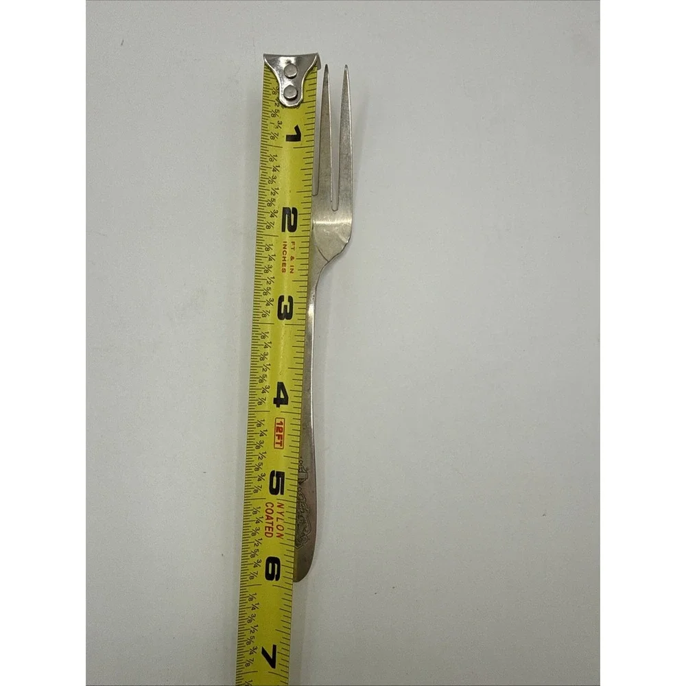 1 Oneida BIRD OF PARADISE Community Plate Silverware SALAD / DESSERT FORK‎